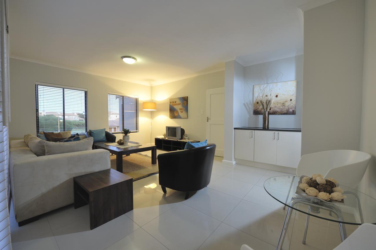 Langebaan Country Estate Apartment Bagian luar foto